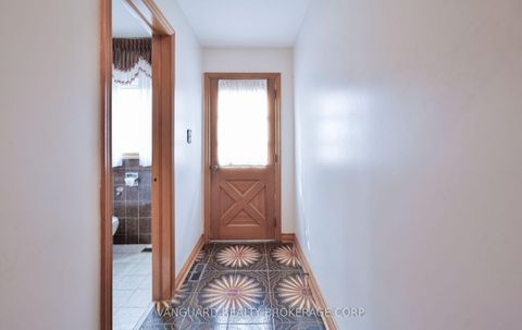 Photo 21 at 313 Firglen Ridge, Islington Woods, Vaughan