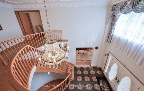 Photo 25 at 313 Firglen Ridge, Islington Woods, Vaughan