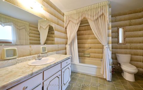 Photo 29 at 313 Firglen Ridge, Islington Woods, Vaughan