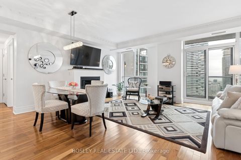 Photo 2 at 4501 - 16 Harbour Street, Waterfront Communities C1, Toronto