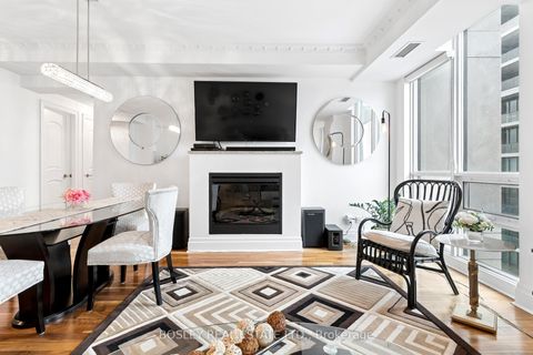 Photo 3 at 4501 - 16 Harbour Street, Waterfront Communities C1, Toronto