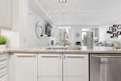 Photo 10 at 4501 - 16 Harbour Street, Waterfront Communities C1, Toronto