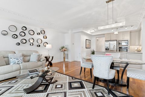 Photo 15 at 4501 - 16 Harbour Street, Waterfront Communities C1, Toronto