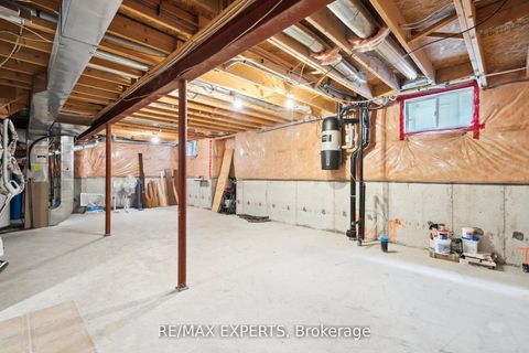 Photo 18 at 5 Kelsey Crescent, Ardagh, Barrie