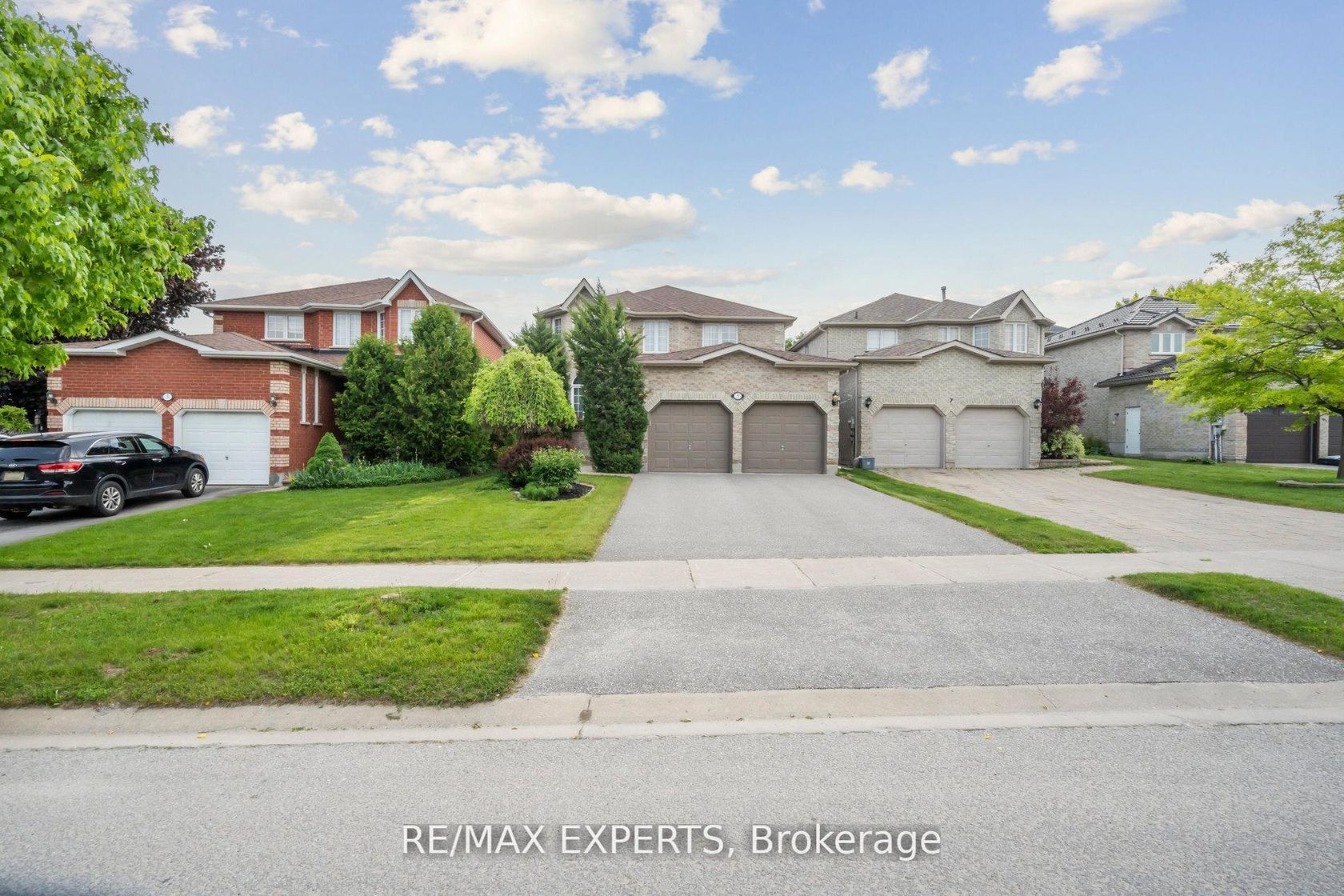 5 Kelsey Crescent, Ardagh, Barrie photo number 2
