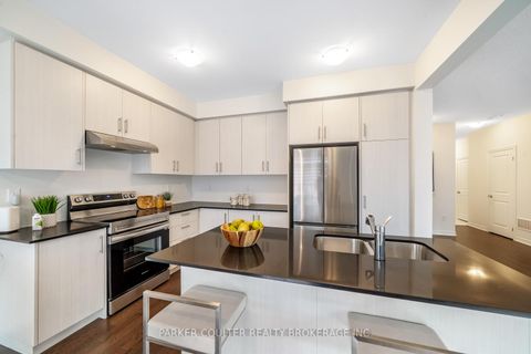 Photo 10 at 110 Shepherd Drive, Painswick South, Barrie