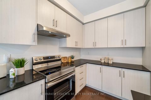 Photo 11 at 110 Shepherd Drive, Painswick South, Barrie