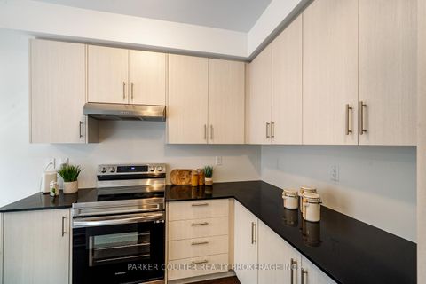 Photo 13 at 110 Shepherd Drive, Painswick South, Barrie