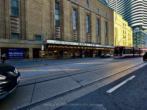 Photo 15 at 167 Carlton Street, Moss Park, Toronto