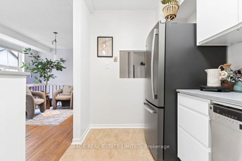 Photo 13 at 4 - 350 Gerrard Street E, South St. James Town, Toronto