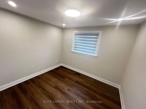 Photo 11 at 218 Chartland Boulevard S, Agincourt North, Toronto