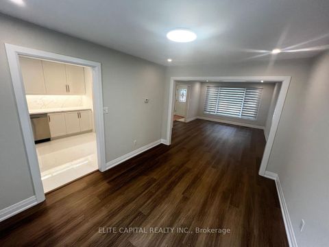 Photo 13 at 218 Chartland Boulevard S, Agincourt North, Toronto