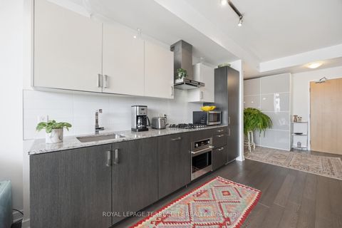 Photo 8 at 510 - 36 Howard Park Avenue, Roncesvalles, Toronto