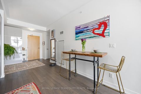 Photo 14 at 510 - 36 Howard Park Avenue, Roncesvalles, Toronto