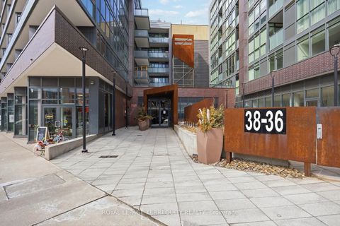 Photo 36 at 510 - 36 Howard Park Avenue, Roncesvalles, Toronto