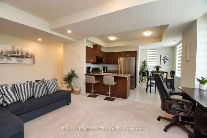 Photo 2 at 69 - 383 Dundas Street E, Waterdown, Hamilton