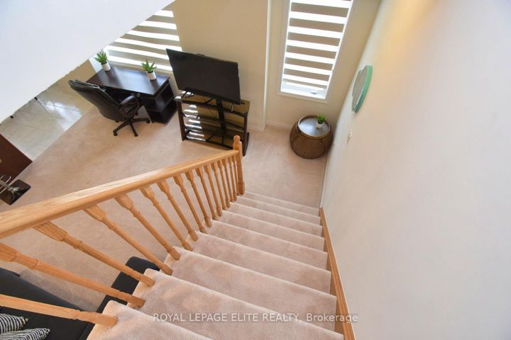 Photo 12 at 69 - 383 Dundas Street E, Waterdown, Hamilton