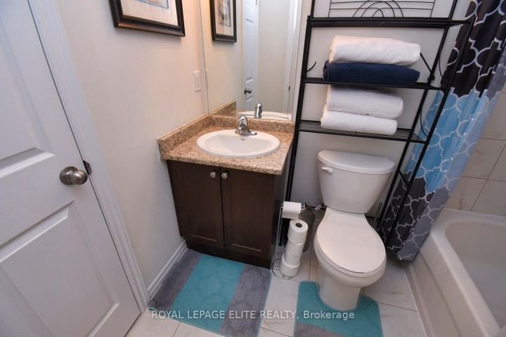 Photo 17 at 69 - 383 Dundas Street E, Waterdown, Hamilton