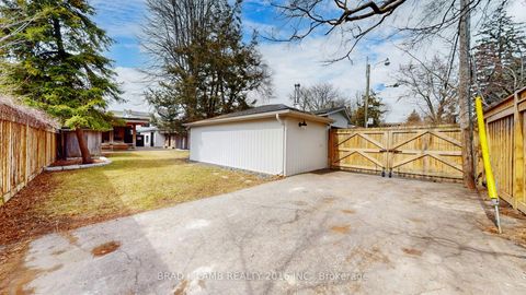 Photo 24 at 111 Woodbine Avenue, The Beaches, Toronto