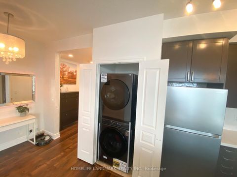 Photo 11 at 1802 - 3939 Duke Of York Boulevard, City Centre, Mississauga