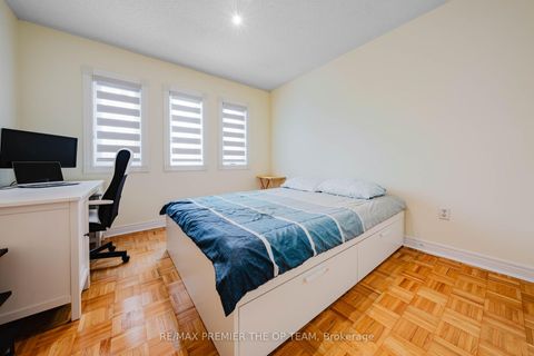 Photo 21 at 56 Wildberry Crescent, Vellore Village, Vaughan