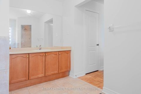 Photo 27 at 56 Wildberry Crescent, Vellore Village, Vaughan