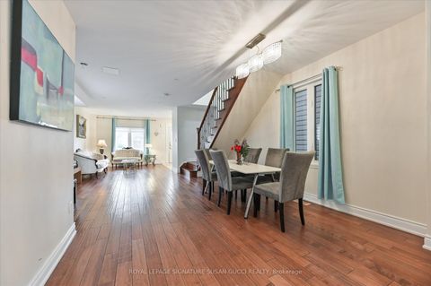 Photo 11 at 838 Sammon Avenue, East York, Toronto