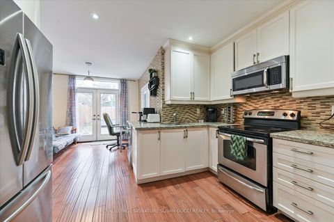 Photo 13 at 838 Sammon Avenue, East York, Toronto