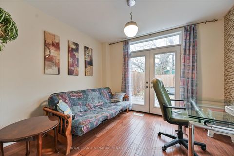 Photo 18 at 838 Sammon Avenue, East York, Toronto