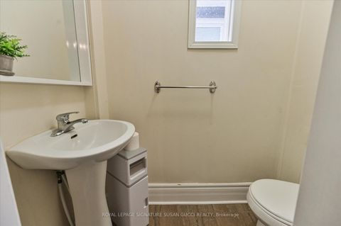 Photo 19 at 838 Sammon Avenue, East York, Toronto
