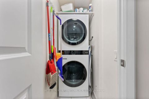 Photo 12 at 621 - 560 Front Street W, Waterfront Communities C1, Toronto