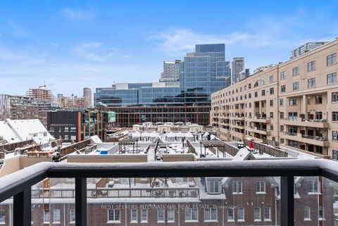 Photo 13 at 621 - 560 Front Street W, Waterfront Communities C1, Toronto