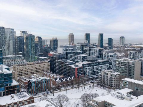 Photo 15 at 621 - 560 Front Street W, Waterfront Communities C1, Toronto