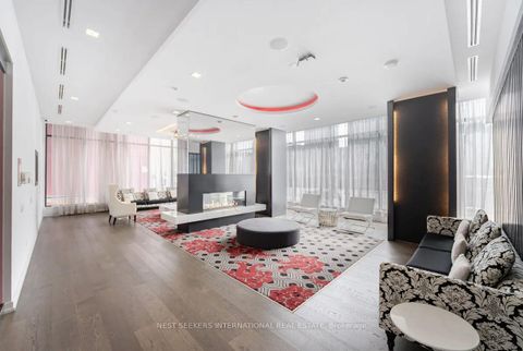 Photo 16 at 621 - 560 Front Street W, Waterfront Communities C1, Toronto