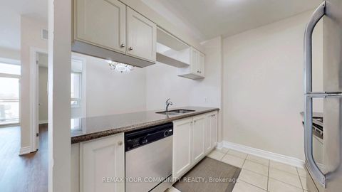 Photo 11 at 520 - 281 Woodbridge Avenue, West Woodbridge, Vaughan