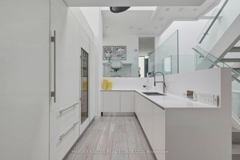 Photo 13 at 41 Berryman Street, Annex, Toronto