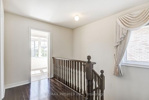 Photo 21 at 246 Hansard Drive, Vellore Village, Vaughan