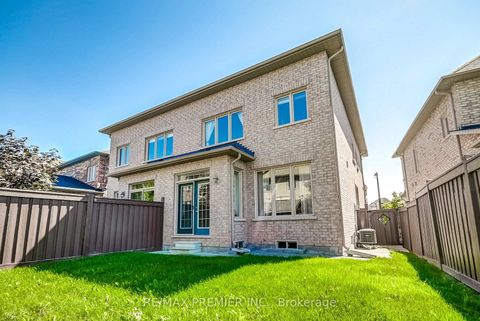 Photo 36 at 246 Hansard Drive, Vellore Village, Vaughan