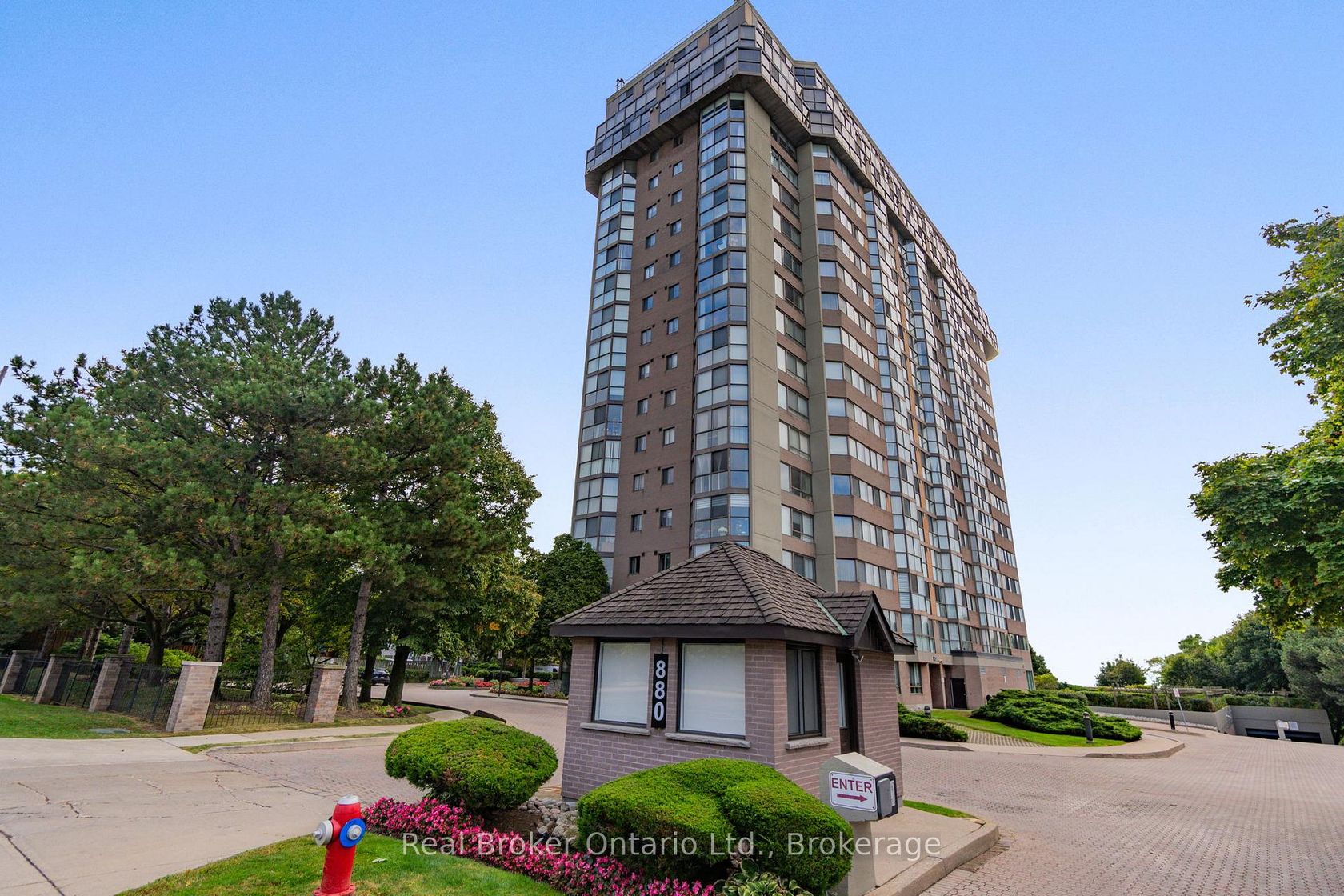 502 - 880 Dundas Street W, Erindale, Mississauga 