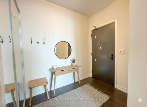 Photo 1 at PH101 - 426 University Avenue, Chinatown, Toronto