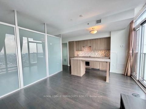 Photo 4 at PH101 - 426 University Avenue, Chinatown, Toronto