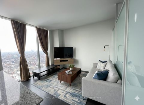 Photo 14 at PH101 - 426 University Avenue, Chinatown, Toronto