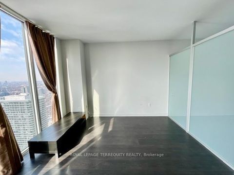 Photo 15 at PH101 - 426 University Avenue, Chinatown, Toronto