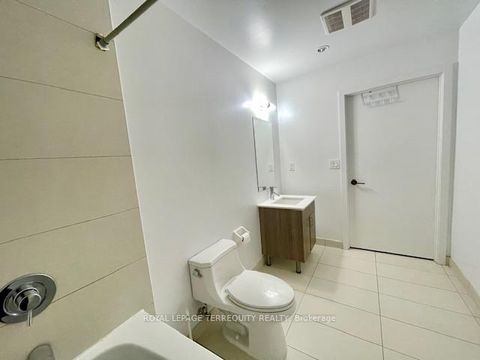 Photo 25 at PH101 - 426 University Avenue, Chinatown, Toronto