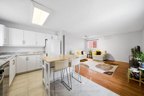 Photo 2 at 27 Athabaska Road, Holly, Barrie