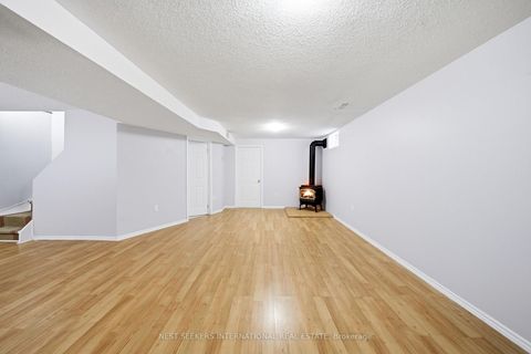 Photo 13 at 27 Athabaska Road, Holly, Barrie