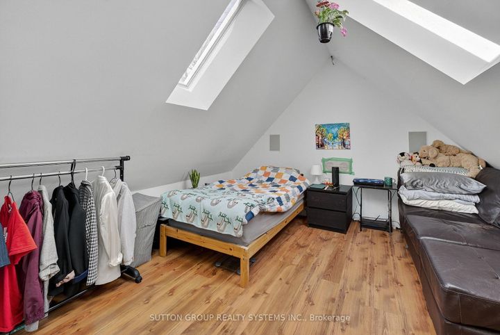 Photo 32 at 32 Green Lanes, City Centre West, Toronto