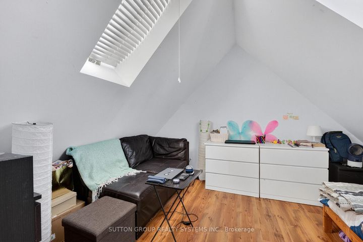 Photo 35 at 32 Green Lanes, City Centre West, Toronto