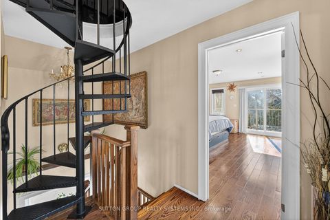 Photo 17 at 32 Green Lanes, City Centre West, Toronto