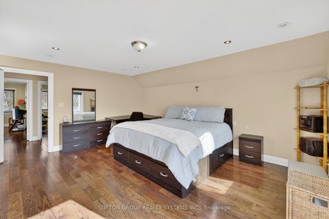 Photo 19 at 32 Green Lanes, City Centre West, Toronto